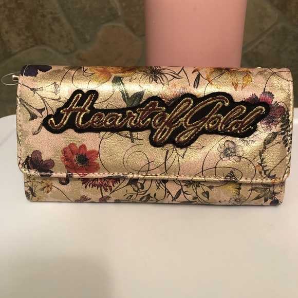 NWOT Free People ‘Heart of Gold’ floral wallet. - Picture 2 of 6